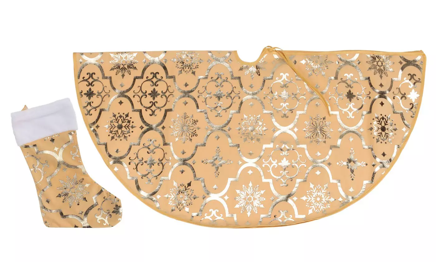 Christmas Tree Skirts & Hanging Ornaments - Fun & Decorative for Christmas