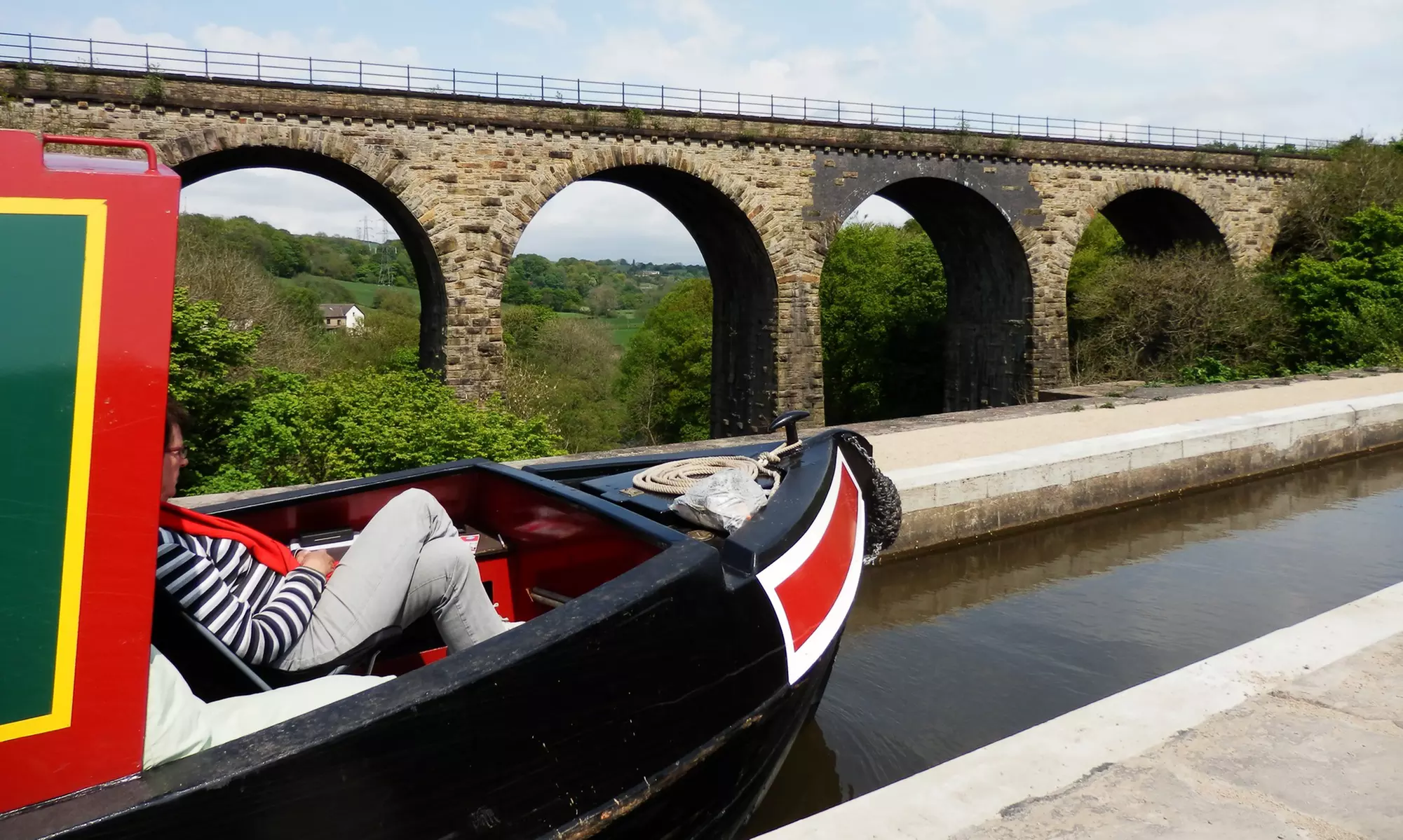 Explore Britain's Canals With A Fun One-Day Canal Boat Adventure