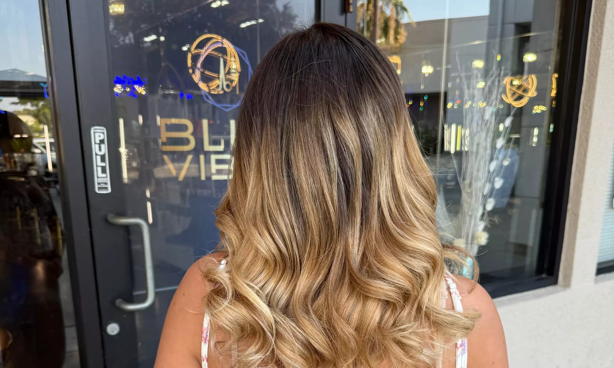 Haircut, Condition & Blowdry w/ Optional Highlights/Balayage/Touch-up!