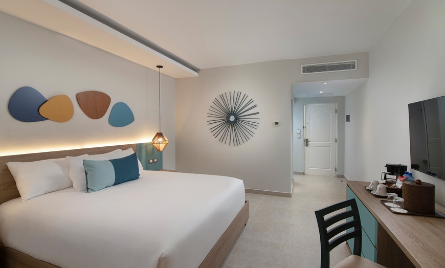 Image 4: ✈All-Inclusive Samaná Beachfront Getaway at Wyndham Alltra Samana