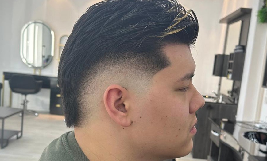 Image 4: Herren-Haarschnitt opt. inkl. Bart-Pflege für 1 Person