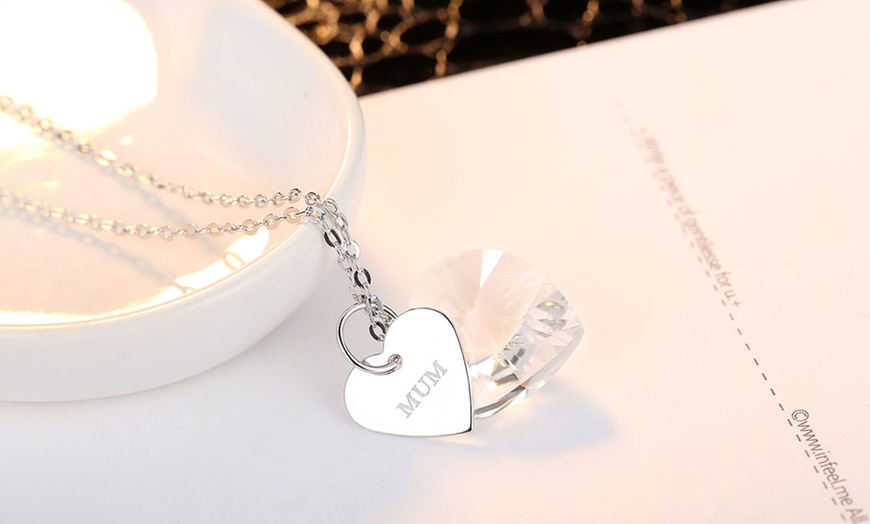 Image 6: Heart-Shaped Mom-Engraved Pendant Necklace with Optional Gift Box