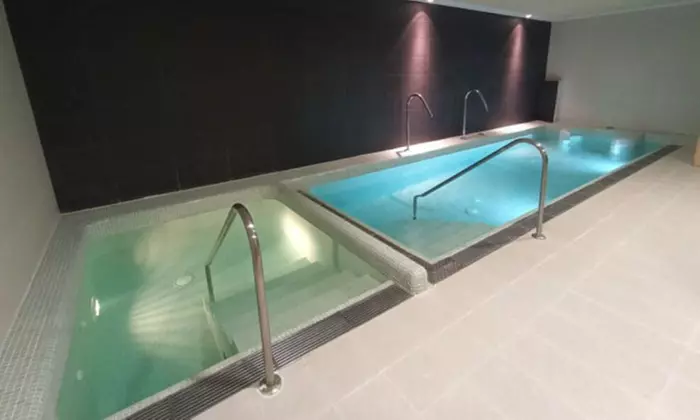 Acceso a circuito de spa para 2 personas durante 55 minutos en Spaxión Farnesio, en hotel 4* (67% de descuento) - Second Medium