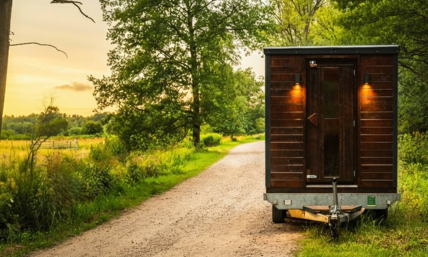 Image 3: 3 Tage mobile Sauna Deluxe L oder Cube M für bis zu 6 Personen