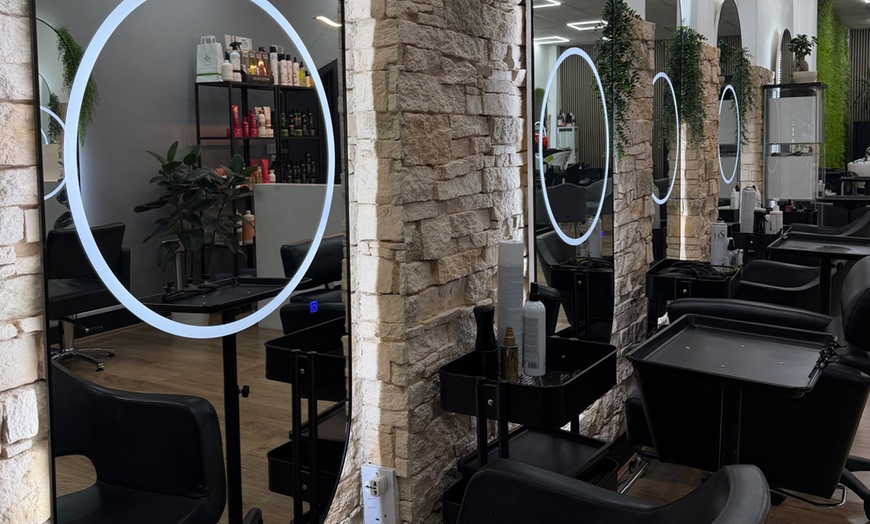 Image 9: Fresh Look w/ 1 Wash, Cut, Blow Dry, Roots Color or Brazilian Keratin