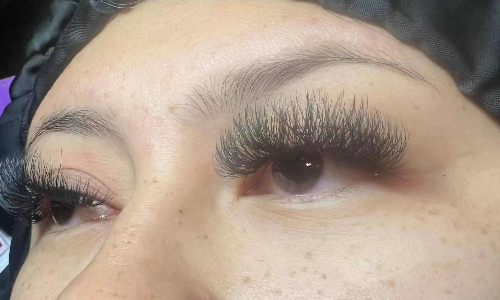 Full Classic, Volume, or Hybrid Set Eyelash Extensions