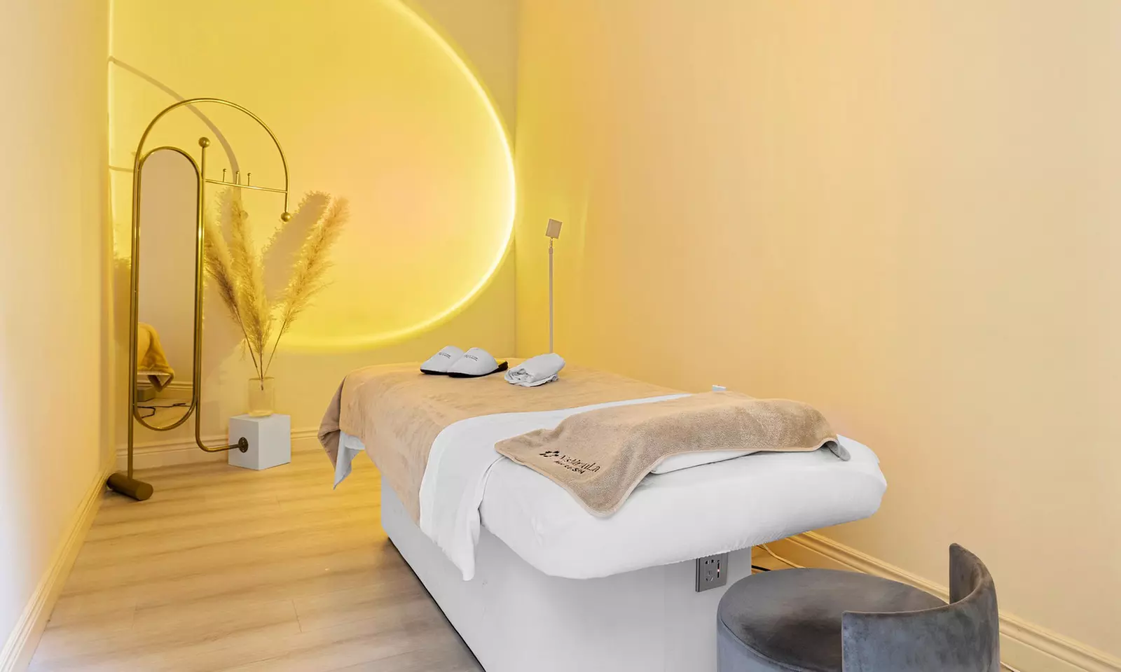 Get Smooth with One Laser Hair-Removal Session on Small,Medium,Large & Extra Large Areas  (Up to 86% Off) - Image 6