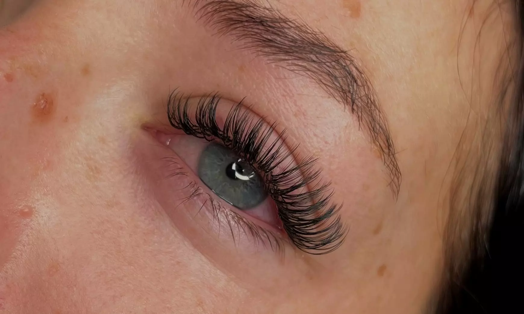 Get Full Set of Classic Eyelash Extensions w/ or w/oTwo Week Fill