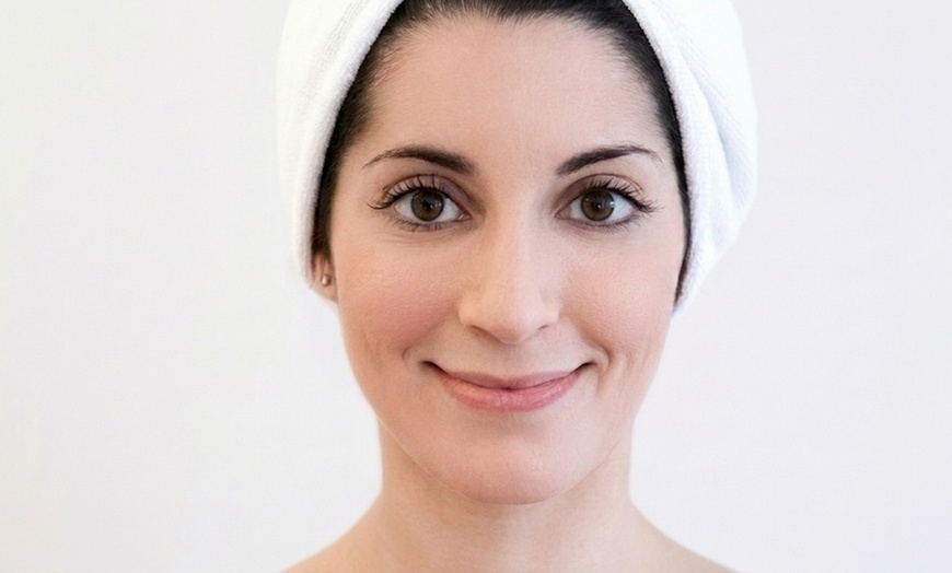 Image 2: Radiant Skin with One, Two or Three 60 Minute Custom Luxe Facial 