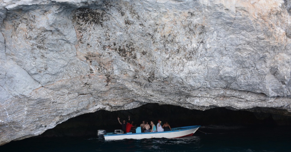 Oman Musandam Dhow Cruise: Water Sports & Buffet Lunch Oman Musandam Dhow Cruise: Water Sports & Buffet Lunch
