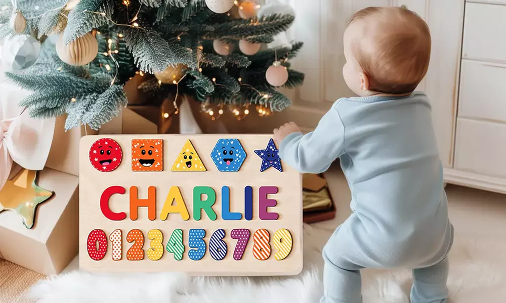 Puzzle personnalisé en bois avec nom, un jeu éducatif et décoratif — Livraison non incluse (80% de remise) - Primary Image