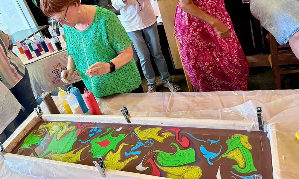 Get Hands-On: DIY Art Workshops Featuring Engraving, Marbling, Clothing & Wall Art Fun for 1 or 2 at 55% Off) - Second Medium