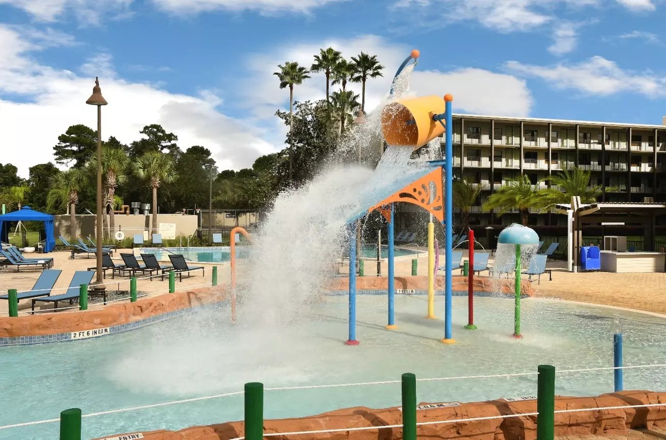 Orlando Theme Park Hotel: Perfect for Families!