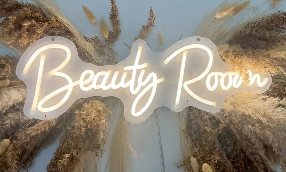 Wimpern- und/oder Augenbrauen-Lifting inkl. Färben für 1 Person