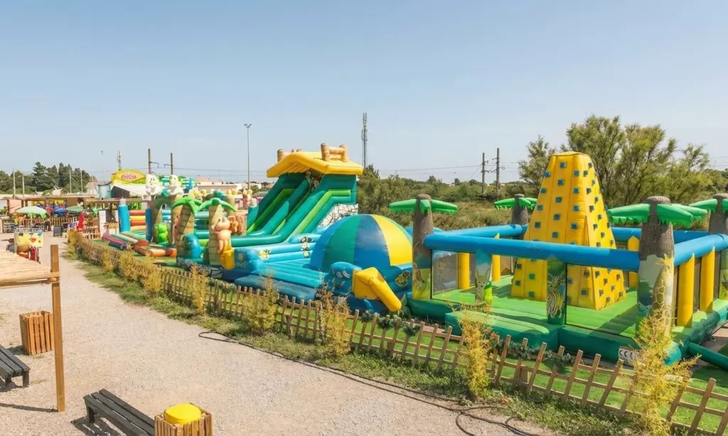 Fiesta Parc : manèges, gonflables et parc aquatique