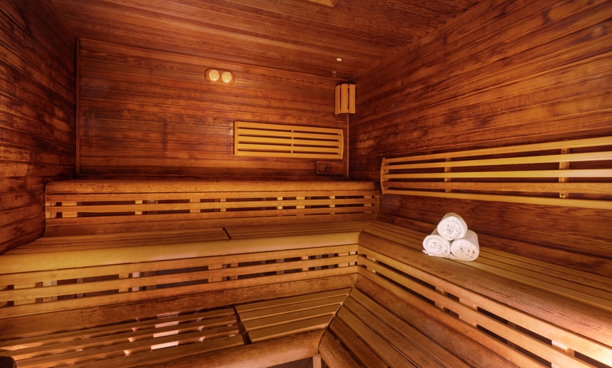 Image 7: Karlsbad: Superior-Doppelzimmer mit Frühstück oder Halbpension