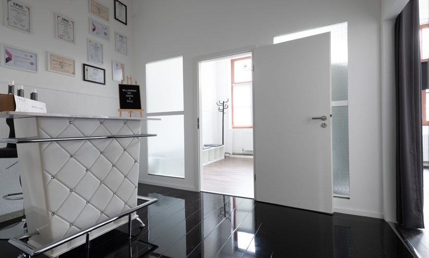 Image 3: 1 oder 3 Pole-Dance-Probestunden für 1 oder 2 Personen