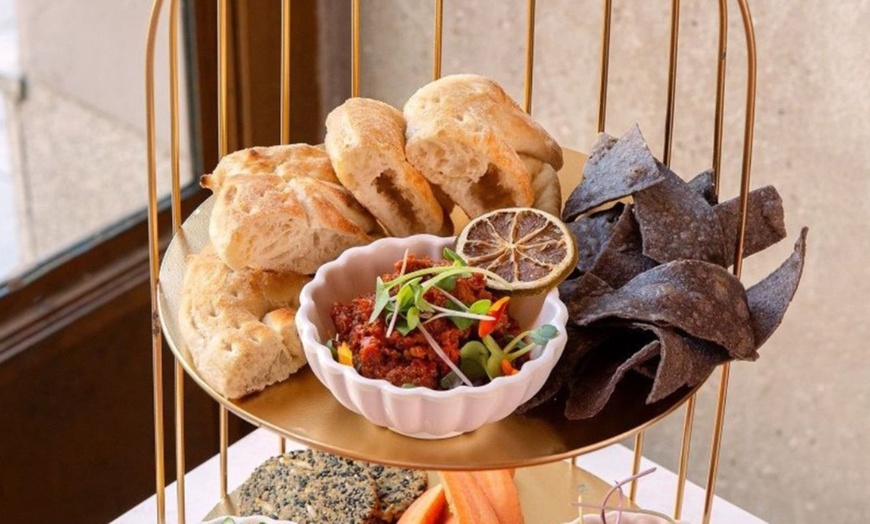 Image 18: Tardeo Superchulo para 2 o 4 personas con bebida y picoteo saludable