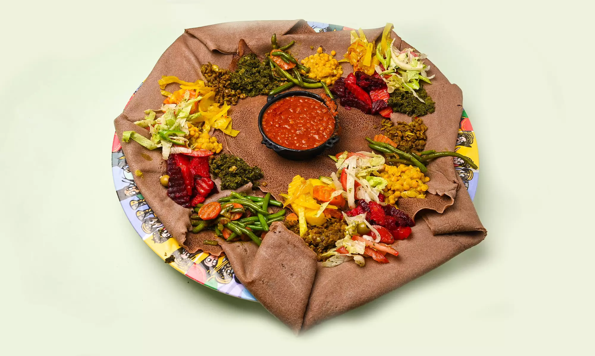 Äthiopischer Zwei-Gänge-Genuss: Vorspeise & Enat Teller nach Wahl