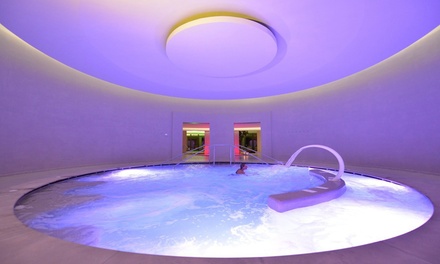 1 notte: camera con colazione e ingresso di 4 ore alle Terme per 2 persone - valido da lunedì a giovedì - Hotel De La Ville**** & Terme di Saint-Vincent