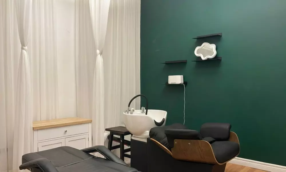 Swedish Massage & Exfoliating Scrub + Aromatherapy for Deep Relaxation