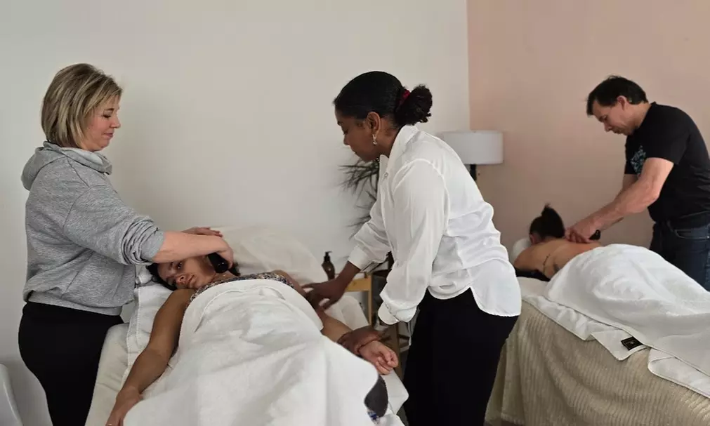 Ontspanning voor je lijf, helderheid voor je geest: 1 of 3 massages naar keuze bij Shenti & Línghún, nu tot 50% korting - Image 3