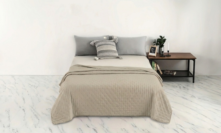 Image 9: Couvre-lit matelassé Soft double