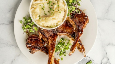 $50 Dining Credit - Swigzz Restaurant & Lounge