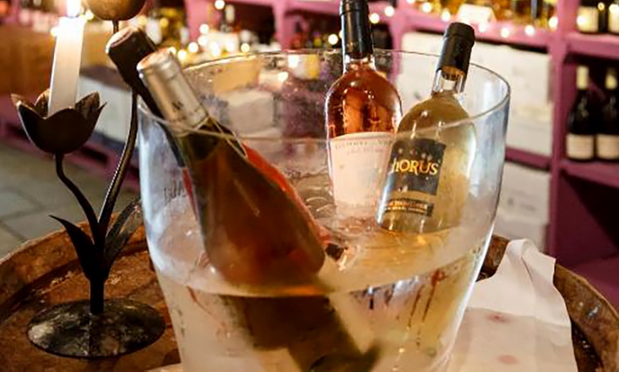 Image 11: Savoie : chambre charme ou suite avec petit-déjeuner, vin et champagne