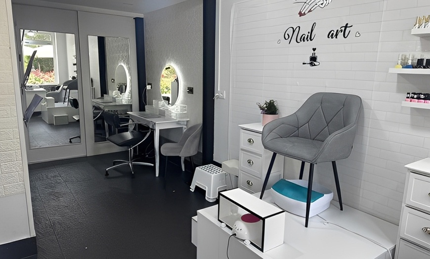 Image 14: 1 o 3 sesiones de tratamiento facial con vitaminas o masaje