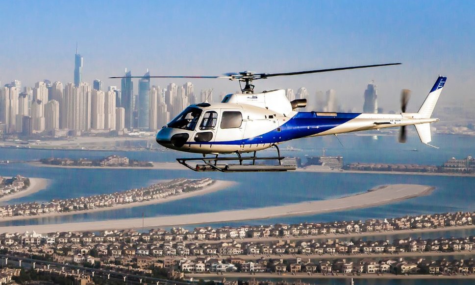 Aerial Tours Over Dubai’s Icons: 12-, 17-, 22-, 30 or 40-Minute Flight