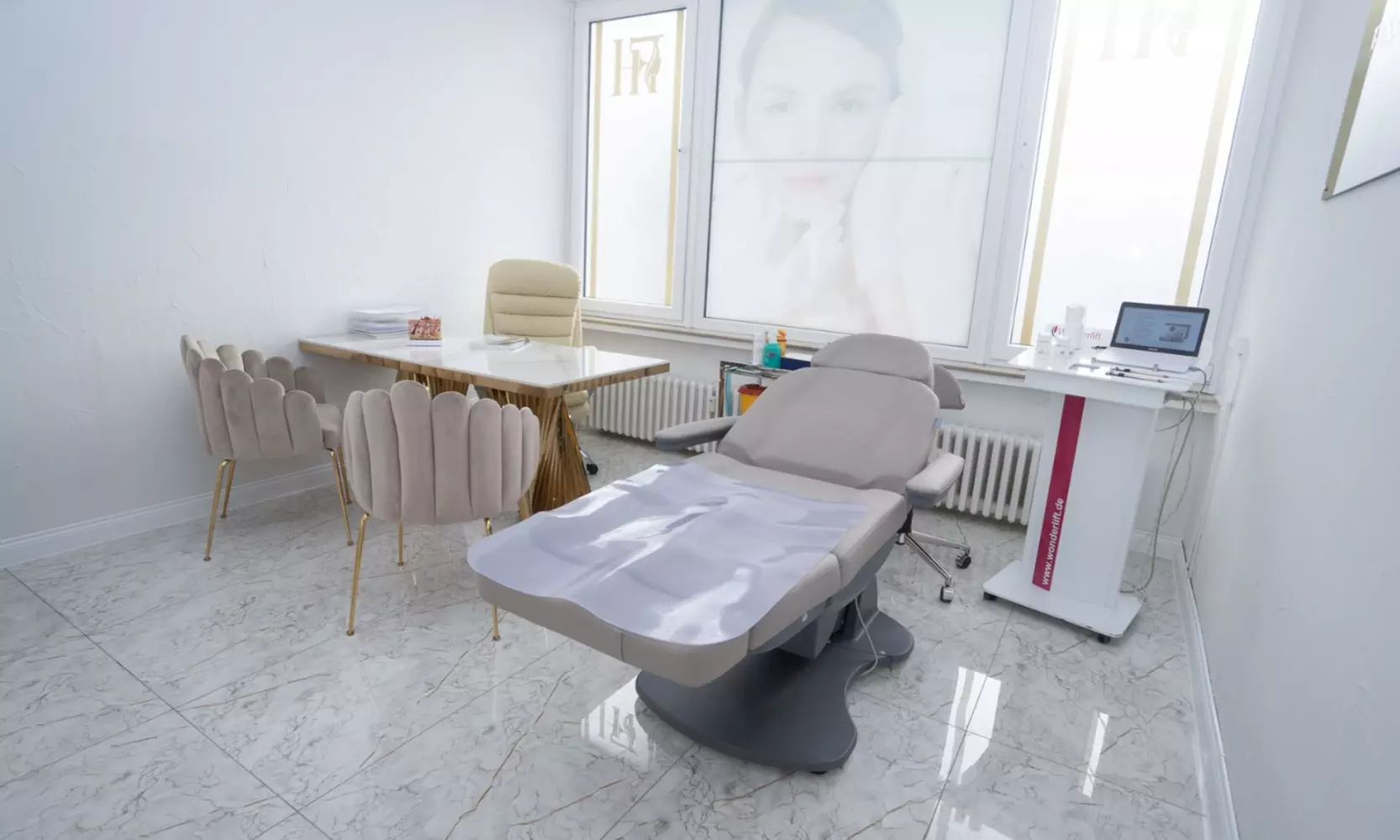 Diamant-Mikrodermabrasion