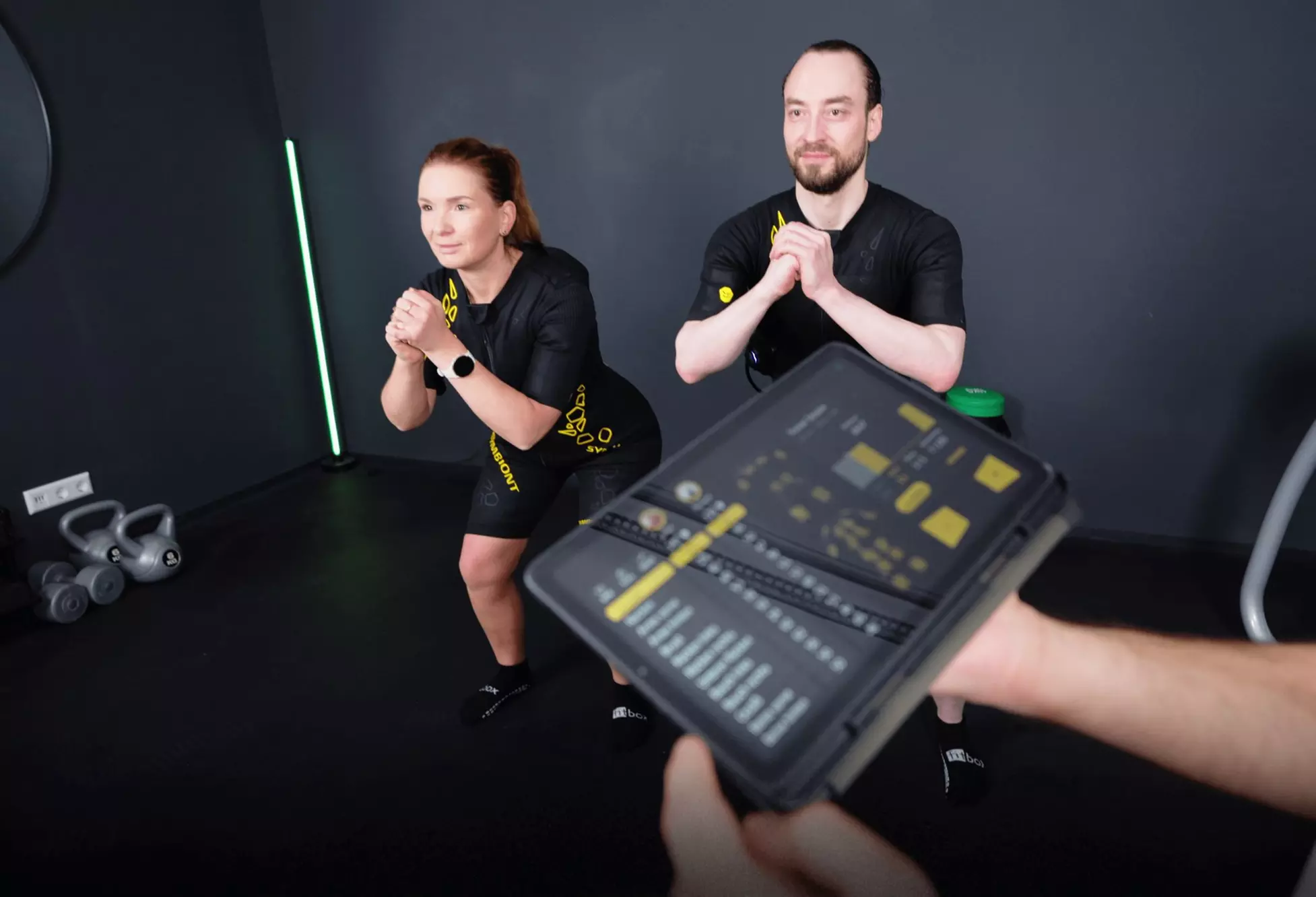 Longevity Hightech-Programm: 3D-Analyse, EMP Chair PRO & EMS-Training