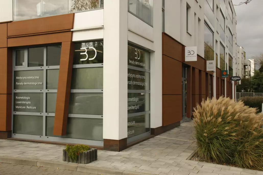 Modelowanie sylwetki bez wysiłku: zabieg EMS na wybrane partie ciała w Beauty Derm Institute (do -38%) - Second Medium