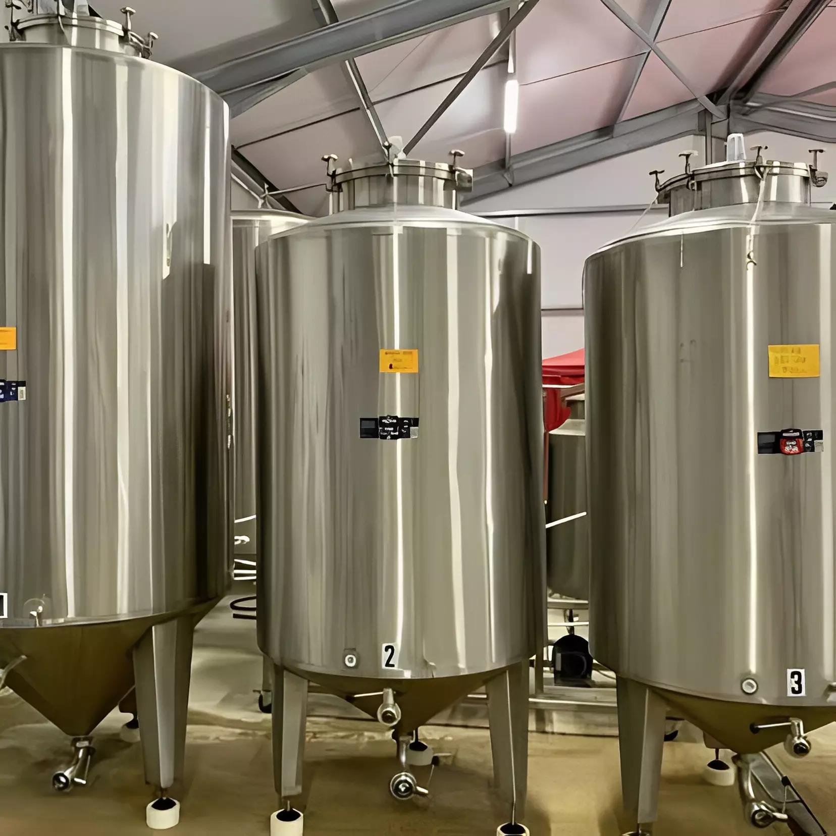 90-Minute Brewery Tour with Tastings & Souvenir Glass for 1, 2 or 4