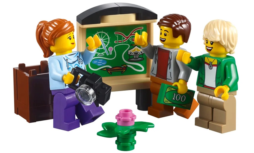 Image 6: LEGO Roller Coaster 10261