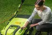 Garden Gear 2-in-1 Lawn Raker and Scarifier - Image 2