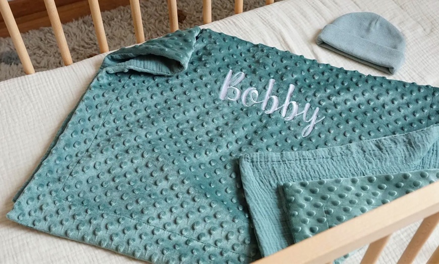 Image 9: Wrap Your Baby in Love: Baby Nap Blankets