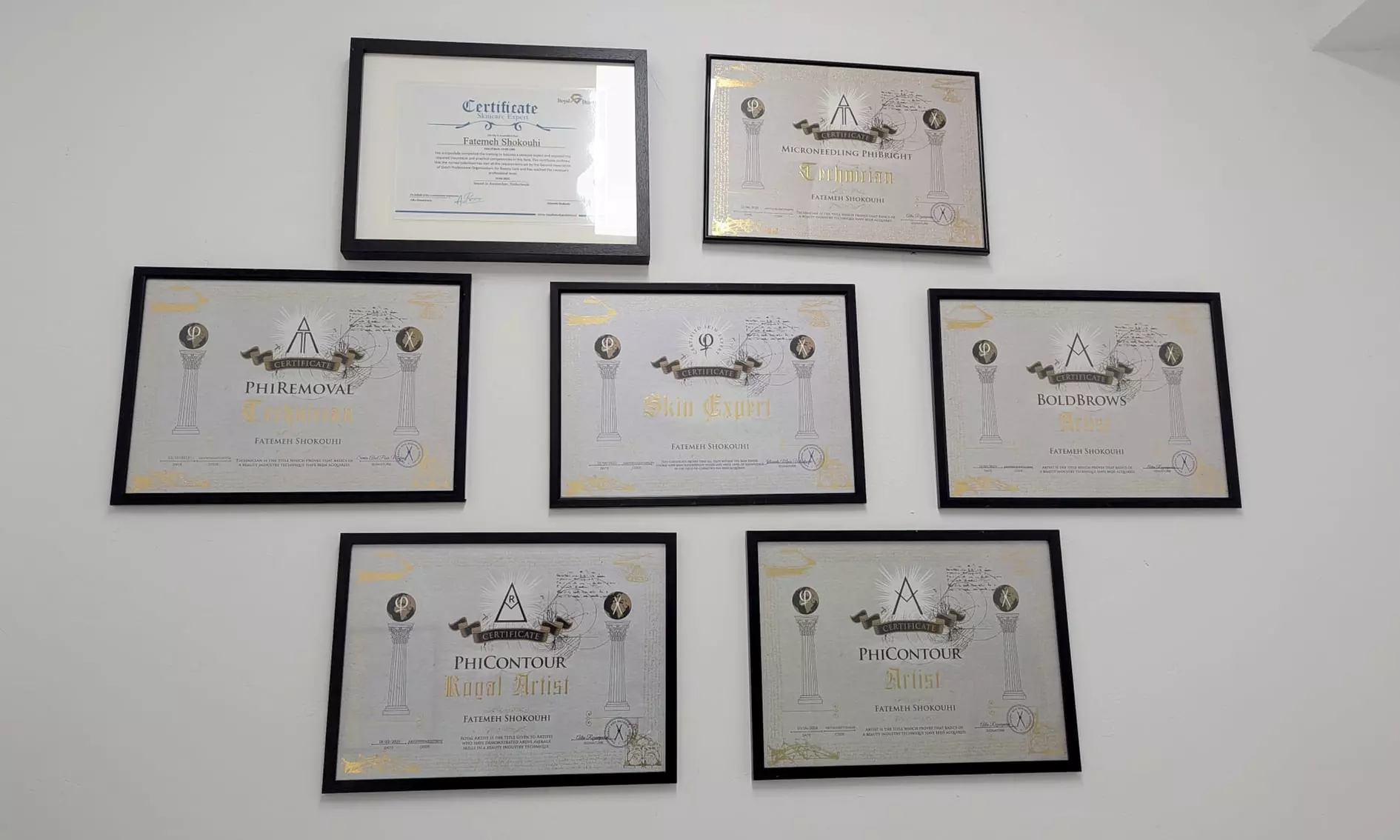 Seidenfadenlifting, Gesichtsbehandlung, Microneedling / Hyaluron Boost