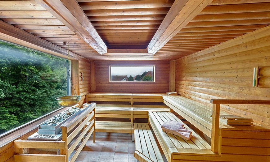 Image 10: 60 Min. Spa-Suite: Partnerwanne nach Wahl für 2 Personen