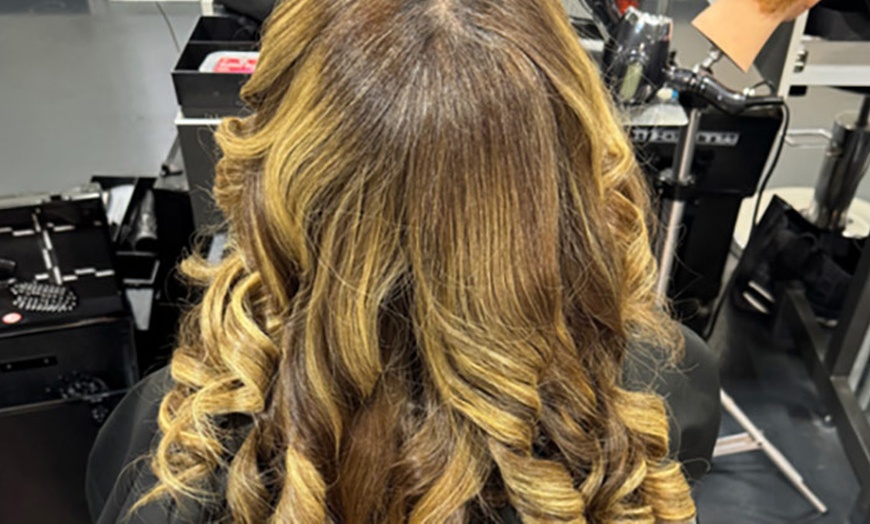 Image 5: Root Touch Up or Partial Highlights or One or Two Sessions of Blowout