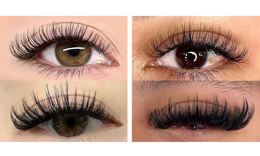 Image 2: Get Classic, or 3D or 6D Volumes Eyelash Extensions with Optional Fill