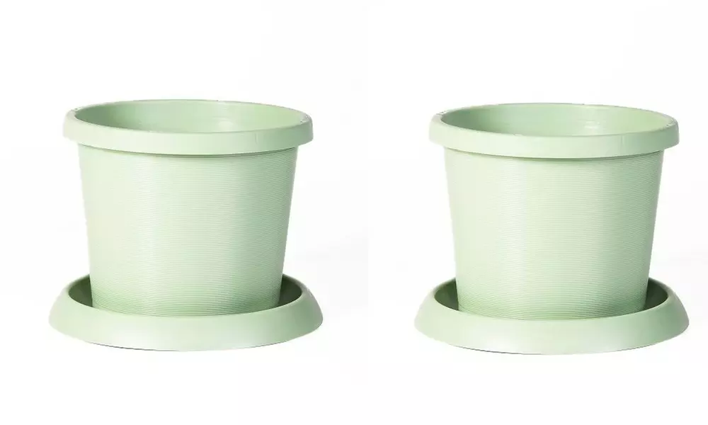 Up to Five Lattice-Design Tower Pots