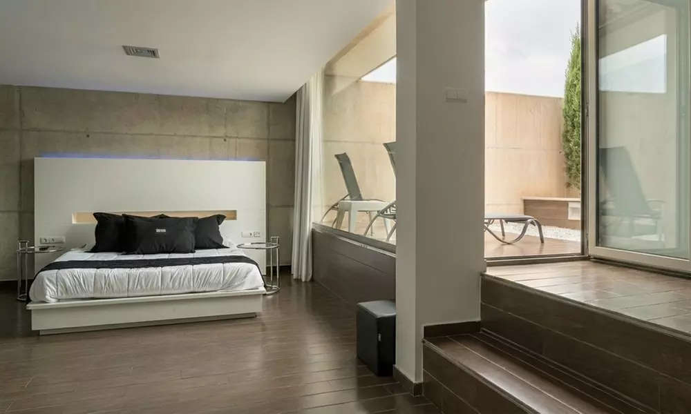 Castellón: suite junior o máster privada a elegir