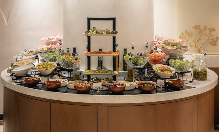Image 4: 4* Lunch Buffet with Soft Beverages for 1 Child or Up to 4 Adults