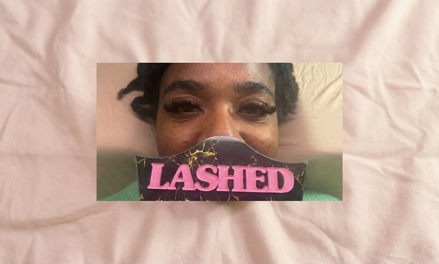 Image 16: Effortless Beauty: Transform Your Look With Full Set & Fill-In Lashes
