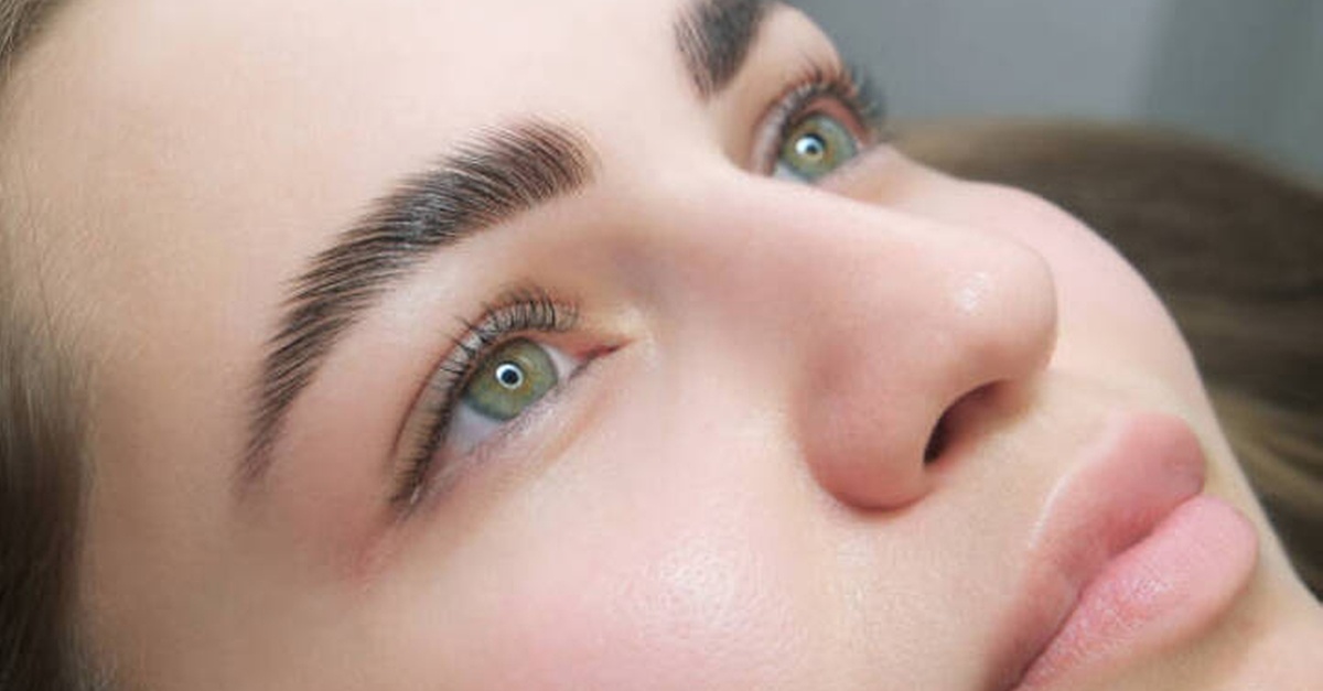Lifting y tinte de pestañas o laminado y tinte de cejas en Tenerife
