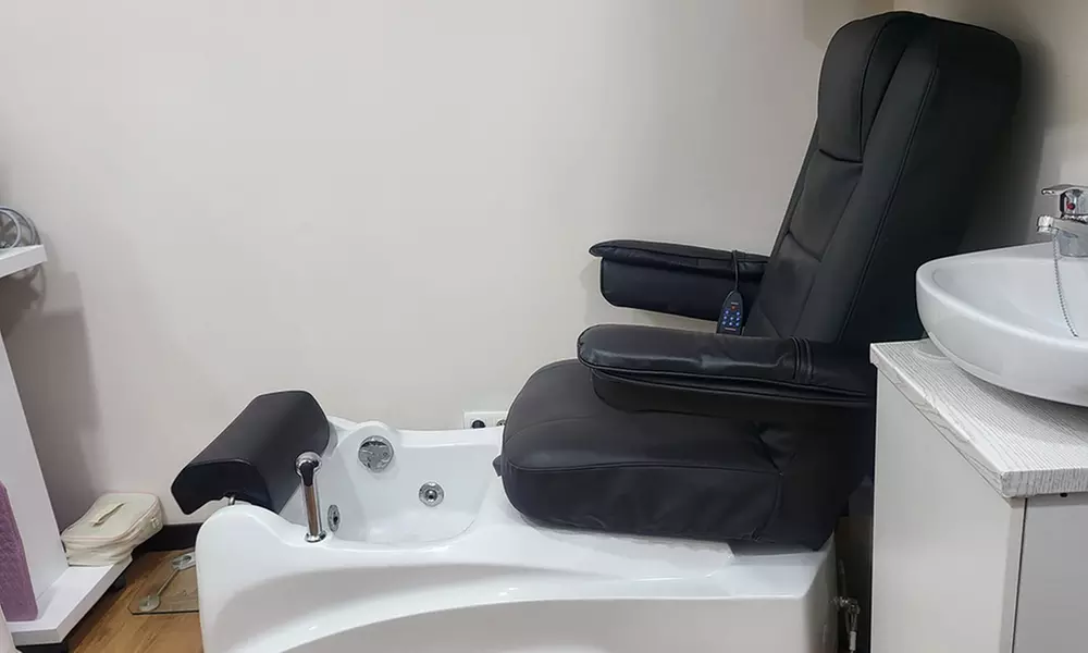 Lifting y tinte de pestañas y opción a laminado y diseño de cejas