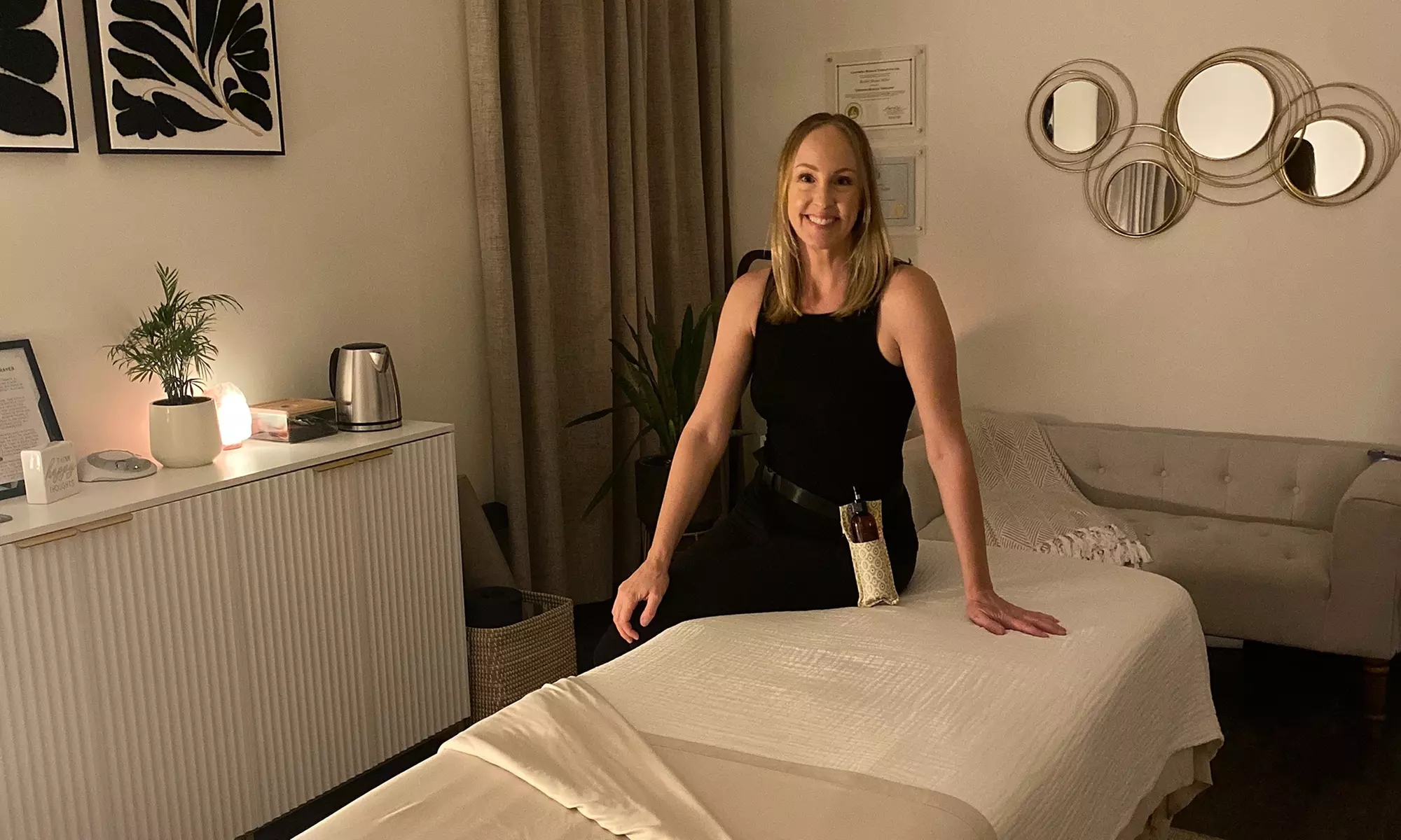 Relax with 60, 90, or 120-Minute Swedish Mind and Body Flow Massage