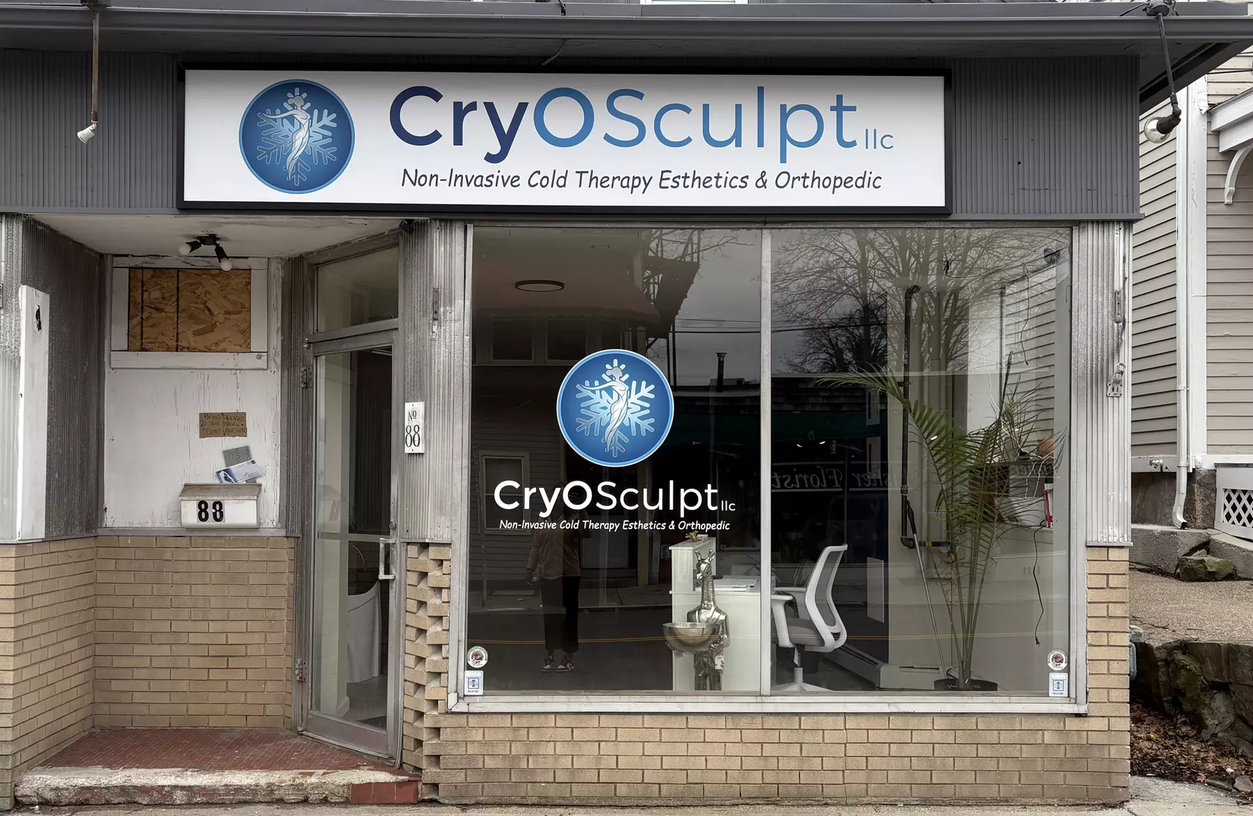 One, Two or Three Sessions of Skin Tightening (35 Minutes Each)